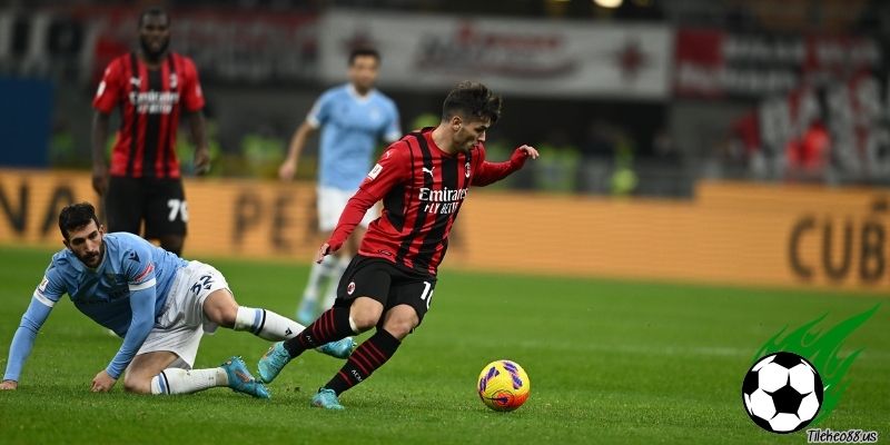 Nhận định soi kèo bóng đá Lazio vs AC Milan từ các chuyên gia